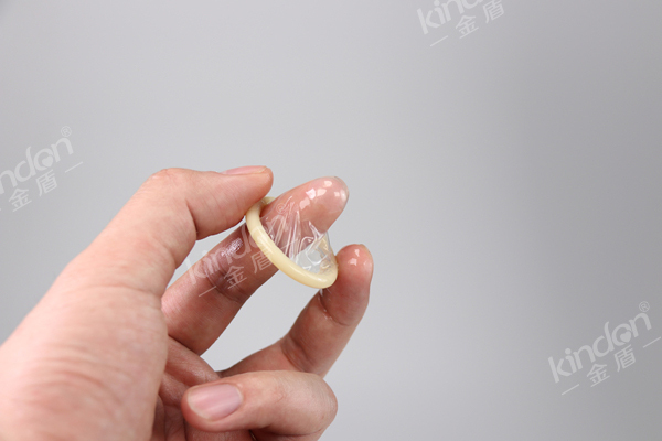 當(dāng)你說“避孕套不都一個樣”的時候…(圖10) 當(dāng)你說“避孕套不都一個樣”的時候…(圖10)